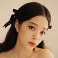 帅哥和美女打扑克